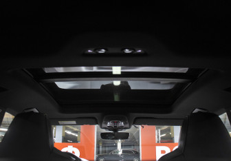 Подержанный автомобиль Audi Q8 2020 года (16 фото)