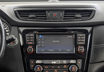 Подержанный автомобиль Nissan X-Trail 2019 года (17 фото)
