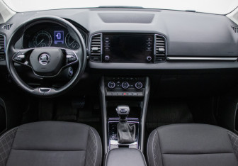 Подержанный автомобиль Skoda Karoq 2021 года (13 фото)