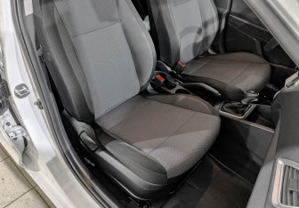 Подержанный автомобиль Hyundai Solaris Sedan 2022 года (24 фото)