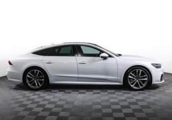 Подержанный автомобиль Audi A7 2020 года (4 фото)