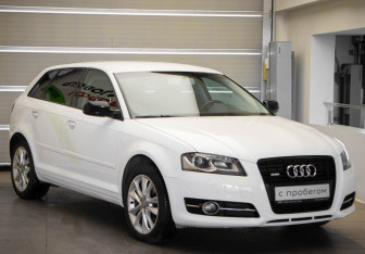 Подержанный автомобиль Audi A3 Hatchback 2012 года (3 фото)