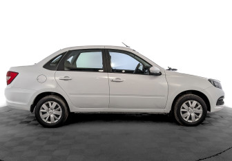 Подержанный автомобиль LADA (ВАЗ) Granta Sedan 2023 года (4 фото)