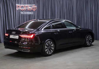 Подержанный автомобиль Audi A6 Sedan 2020 года (5 фото)