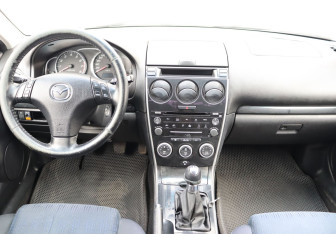 Подержанный автомобиль Mazda 6 Sedan 2007 года (13 фото)