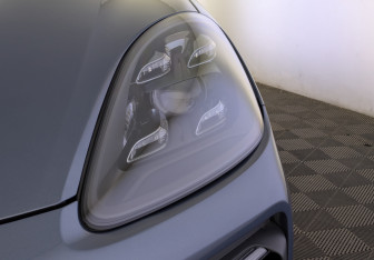 Подержанный автомобиль Porsche Cayenne 2019 года (11 фото)