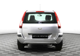 Подержанный автомобиль Ford Fusion 2008 года (4 фото)