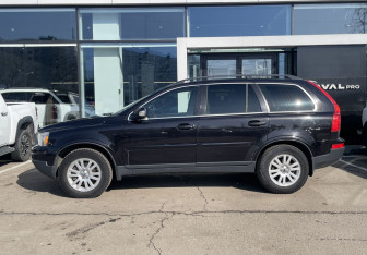 Подержанный автомобиль Volvo XC90 2008 года (8 фото)