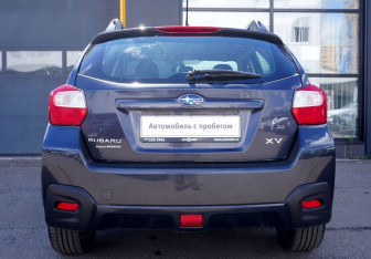 Подержанный автомобиль Subaru XV 2014 года (6 фото)