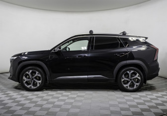 Подержанный автомобиль Geely Atlas 2024 года (8 фото)