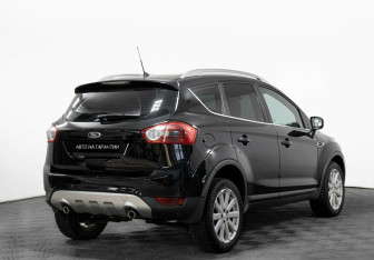Подержанный автомобиль Ford Kuga 2012 года (5 фото)