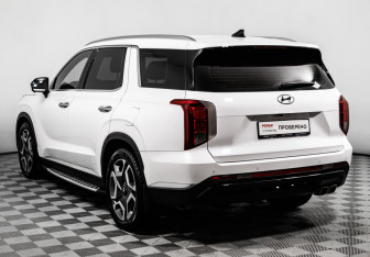 Подержанный автомобиль Hyundai Palisade 2022 года (7 фото)