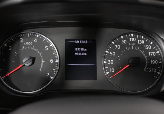 Подержанный автомобиль Renault Arkana 2020 года (12 фото)