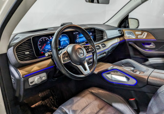 Подержанный автомобиль Mercedes-Benz GLE 2020 года (16 фото)