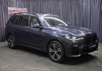 Подержанный автомобиль BMW X7 2021 года (3 фото)