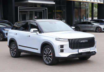 Подержанный автомобиль Jaecoo J7 2024 года (3 фото)