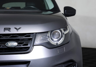 Подержанный автомобиль Land Rover Discovery Sport 2016 года (24 фото)