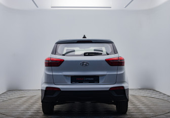 Подержанный автомобиль Hyundai Creta 2019 года (4 фото)