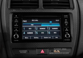 Подержанный автомобиль Mitsubishi ASX 2021 года (13 фото)
