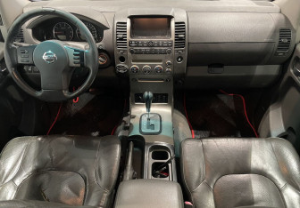 Подержанный автомобиль Nissan Pathfinder 2007 года (10 фото)
