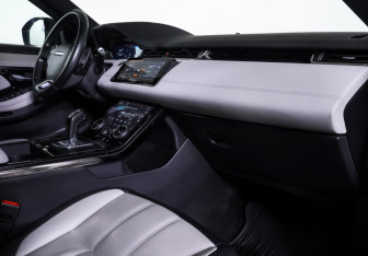 Подержанный автомобиль Land Rover Range Rover Evoque 2019 года (10 фото)
