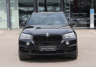 Подержанный автомобиль BMW X5 2013 года (2 фото)