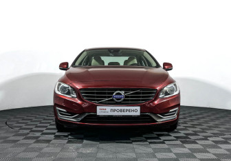 Подержанный автомобиль Volvo S60 2014 года (2 фото)