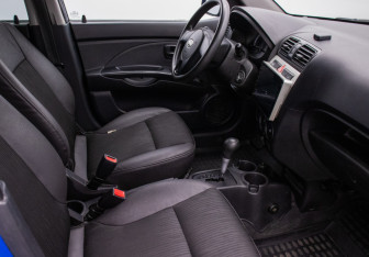 Подержанный автомобиль Kia Picanto 2010 года (9 фото)