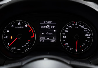 Подержанный автомобиль Audi A3 Sedan 2020 года (15 фото)