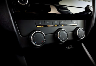 Подержанный автомобиль Skoda Octavia Liftback 2019 года (26 фото)