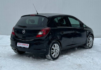 Подержанный автомобиль Opel Corsa 2011 года (5 фото)