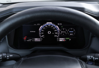 Подержанный автомобиль Toyota Sequoia 2022 года (14 фото)