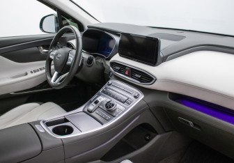 Подержанный автомобиль Hyundai Santa Fe 2021 года (10 фото)