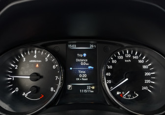 Подержанный автомобиль Nissan Qashqai 2022 года (16 фото)