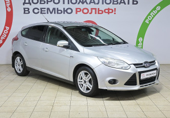 Подержанный автомобиль Ford Focus Hatchback 2012 года (3 фото)