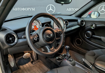 Подержанный автомобиль MINI Coupe 2012 года (11 фото)
