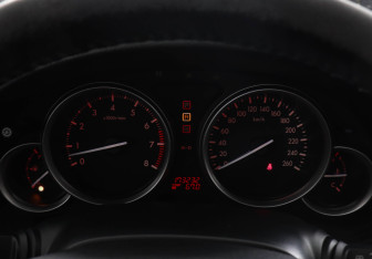 Подержанный автомобиль Mazda 6 Sedan 2011 года (11 фото)