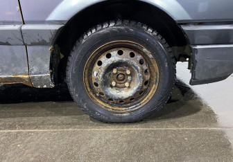 Подержанный автомобиль Volkswagen Passat Sedan 1989 года (14 фото)