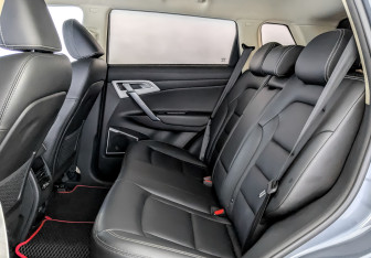 Подержанный автомобиль Geely Atlas 2019 года (12 фото)