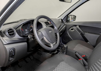 Подержанный автомобиль LADA (ВАЗ) Granta Sedan 2024 года (15 фото)