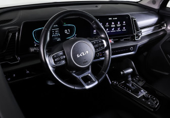 Подержанный автомобиль Kia Sportage 2022 года (13 фото)