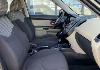 Подержанный автомобиль Kia Soul 2011 года (19 фото)