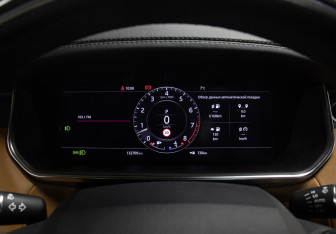 Подержанный автомобиль Land Rover Range Rover Sport 2020 года (13 фото)