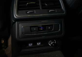 Подержанный автомобиль Audi A6 Sedan 2019 года (10 фото)