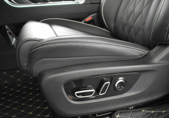 Подержанный автомобиль GAC GS8 2023 года (25 фото)