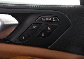 Новый BMW X7 2025 (20 фото)