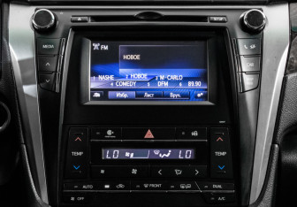 Подержанный автомобиль Toyota Camry Sedan 2016 года (12 фото)