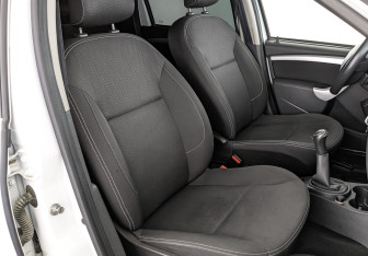 Подержанный автомобиль Nissan Terrano 2021 года (24 фото)