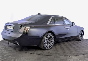 Подержанный автомобиль Rolls-Royce Ghost 2024 года (5 фото)