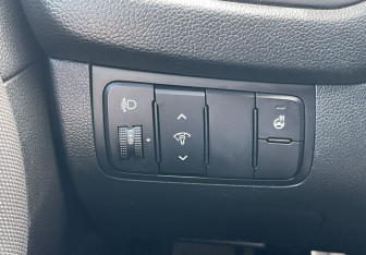Подержанный автомобиль Kia Ceed Hatchback 2013 года (15 фото)